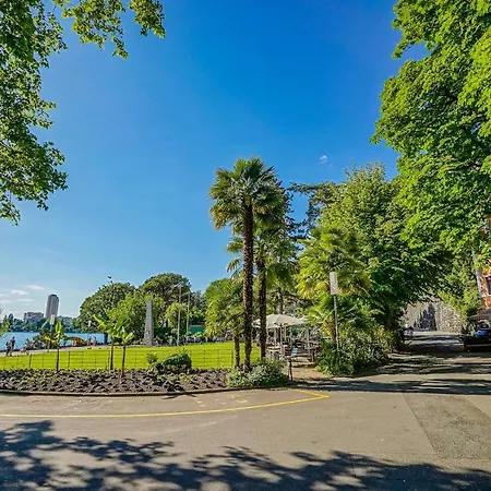 L'eden With A Balcony - View