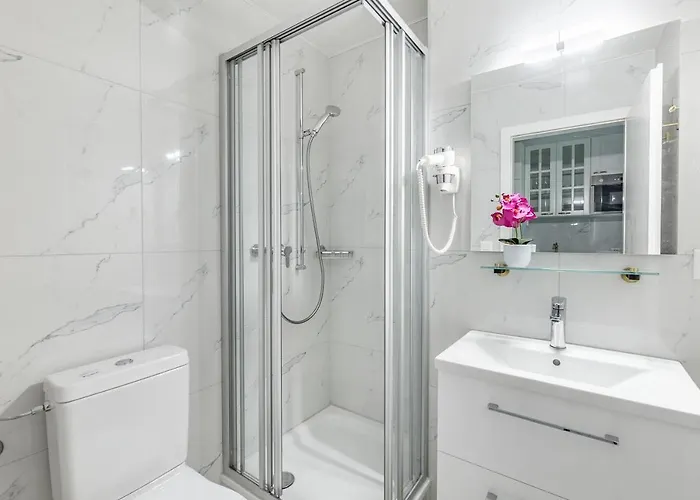 דירה L'eden With A Balcony - View